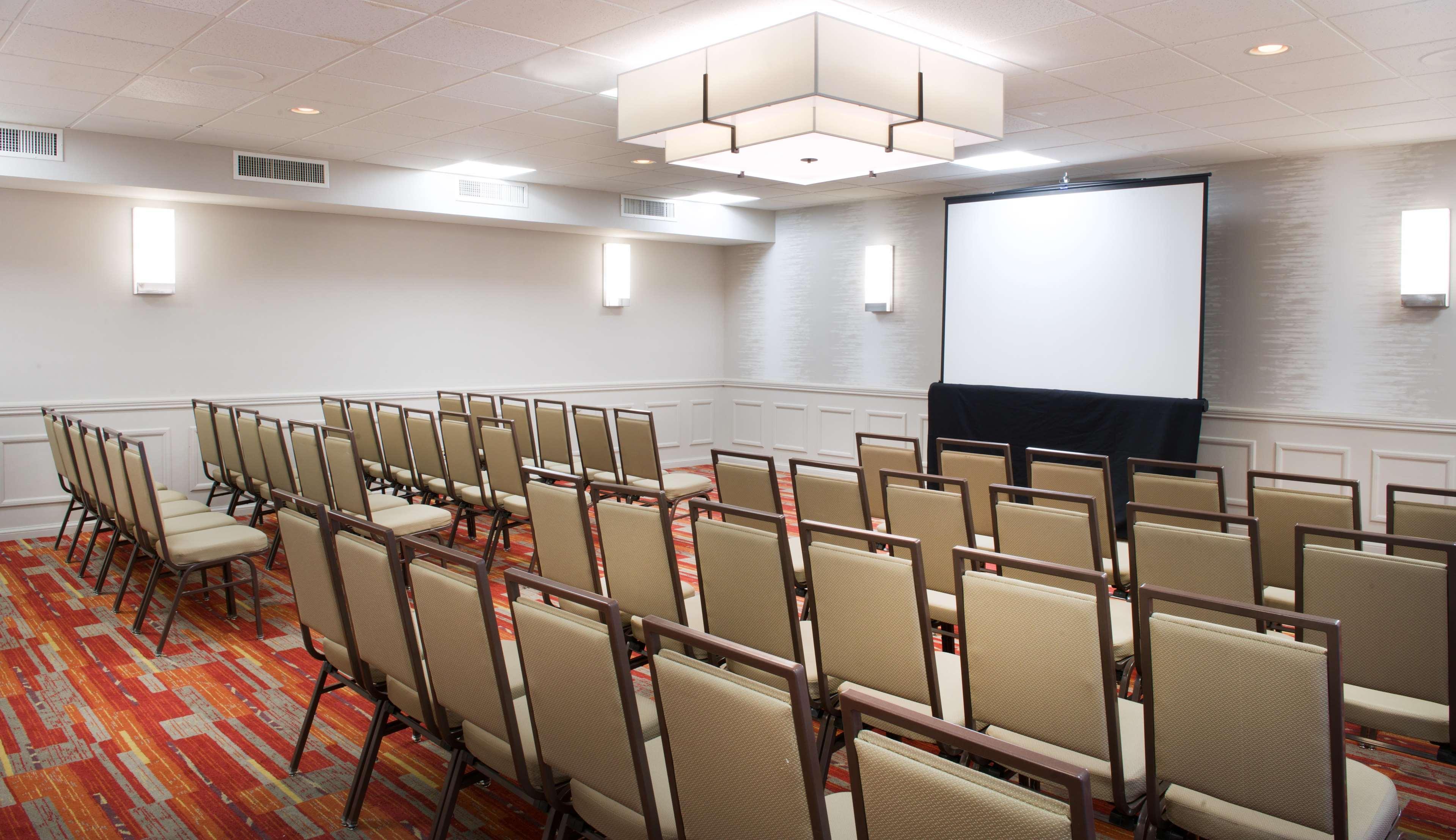 Embassy By Hilton 4* Colorado Springs
