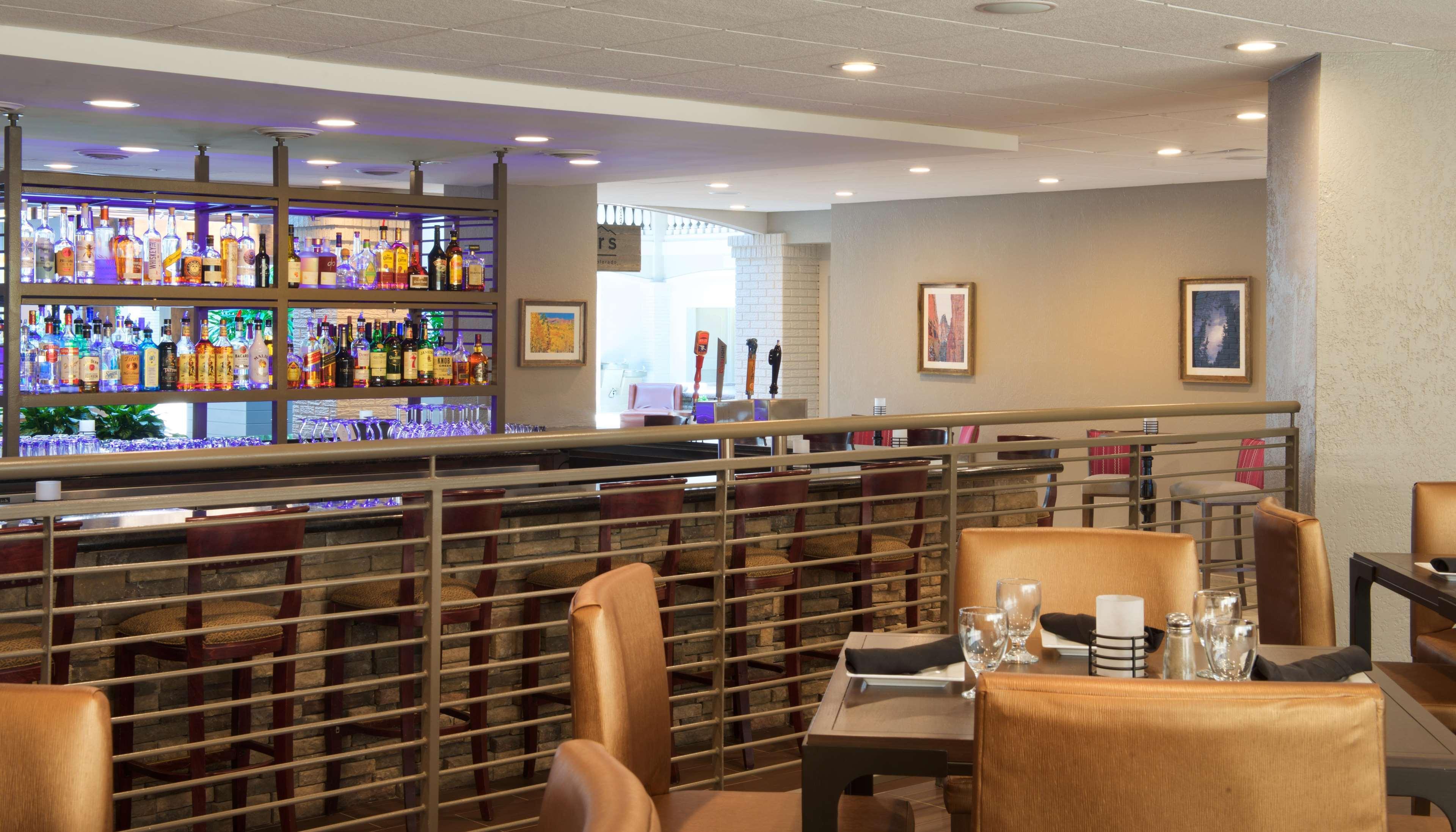 Hotel Embassy By Hilton Colorado Springs