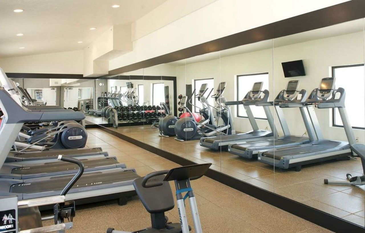 Embassy By Hilton Hotel 4*